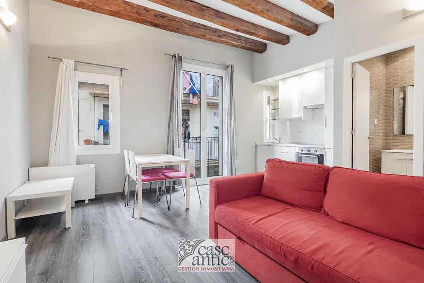 Flat for Sale in El Raval 2